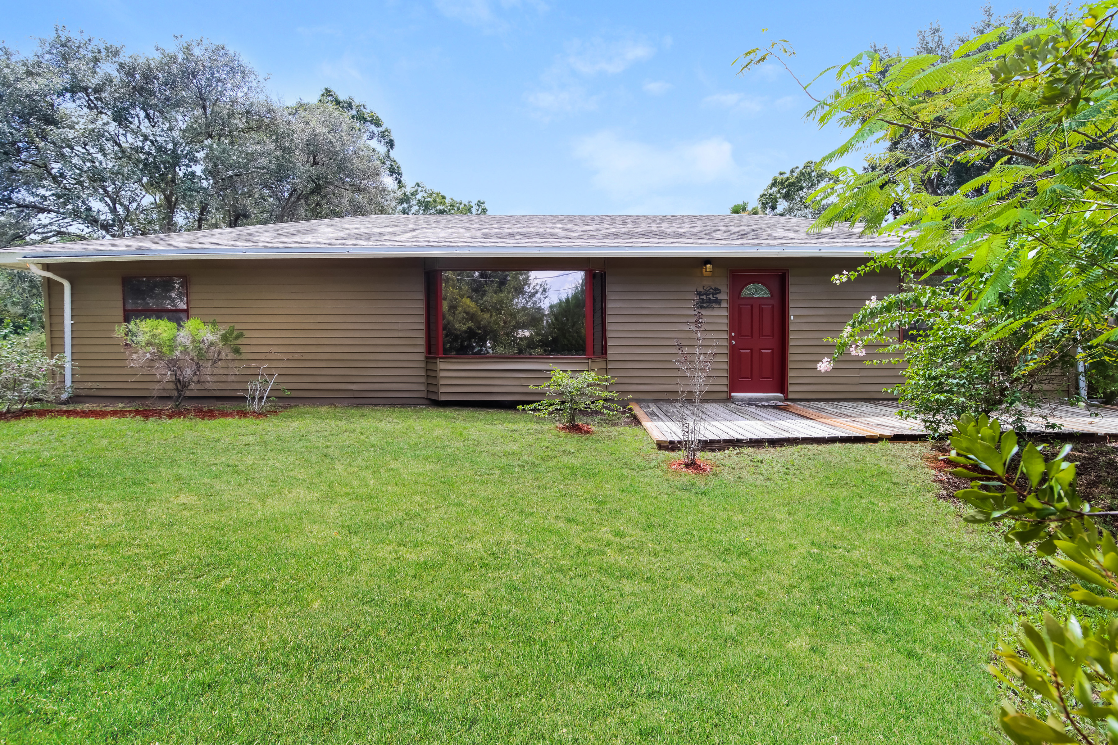 555 LA VETA DR MELBOURNE, FL 32904
